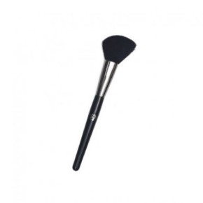 W7 cosmetics Angled Blusher Brush